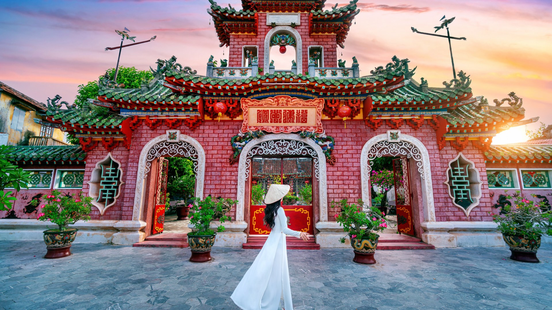 Travel Like You Know Something Others Don’t