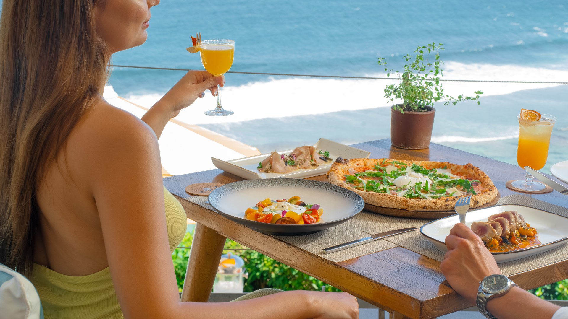 Di Mare – Masterful Italian, Billionnaire Views