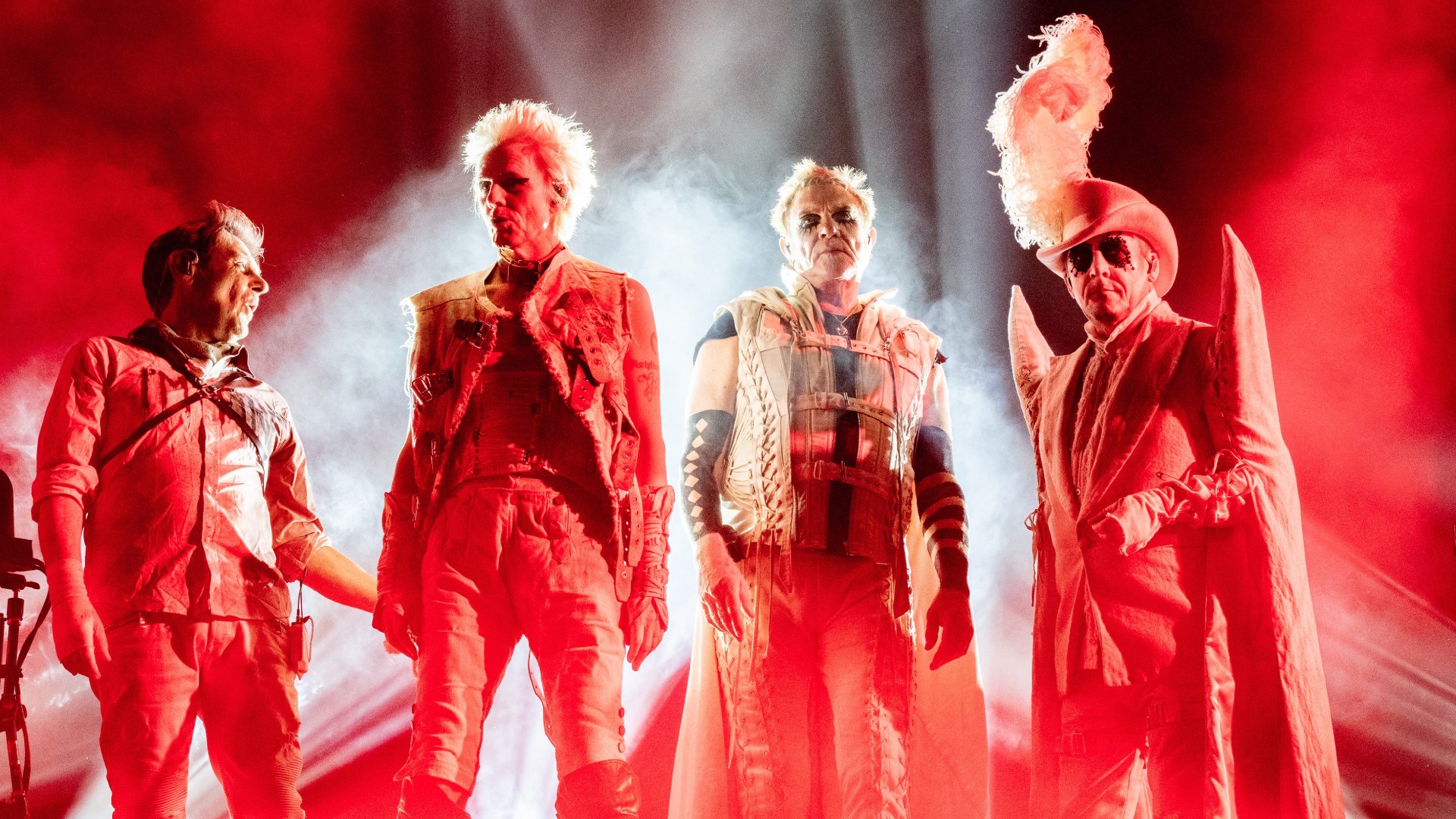 Cabaret, Concerts & Camaraderie!