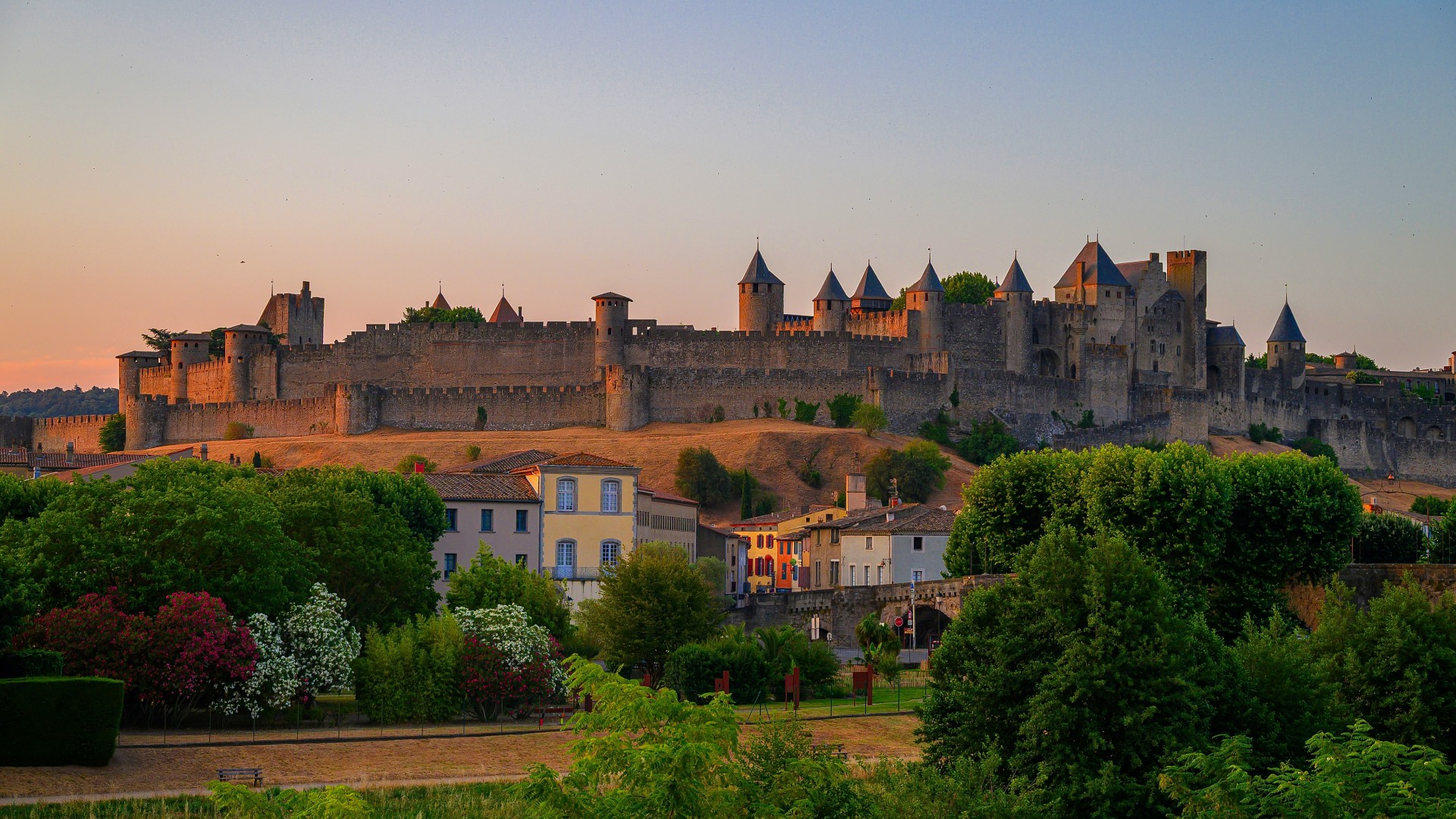 5 European Destinations Unfolding Now
